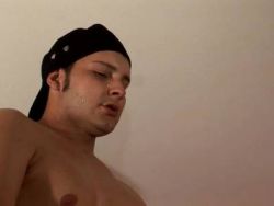 Wilder Arschfick von zwei süßen Boys